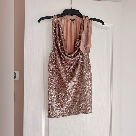 Ann Taylor Gold Sequin Scalloped top - Picture 2 of 3
